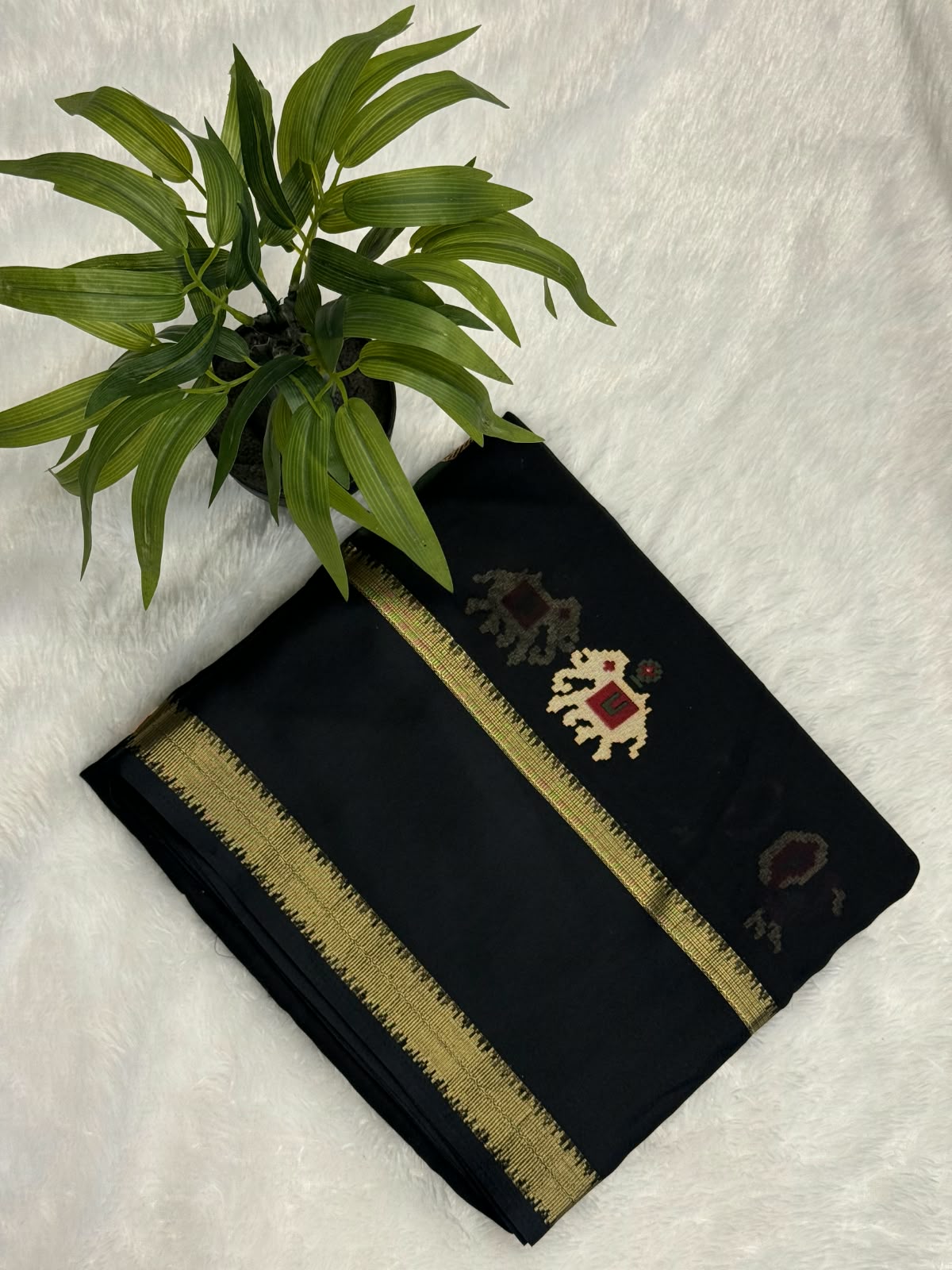 SAREES