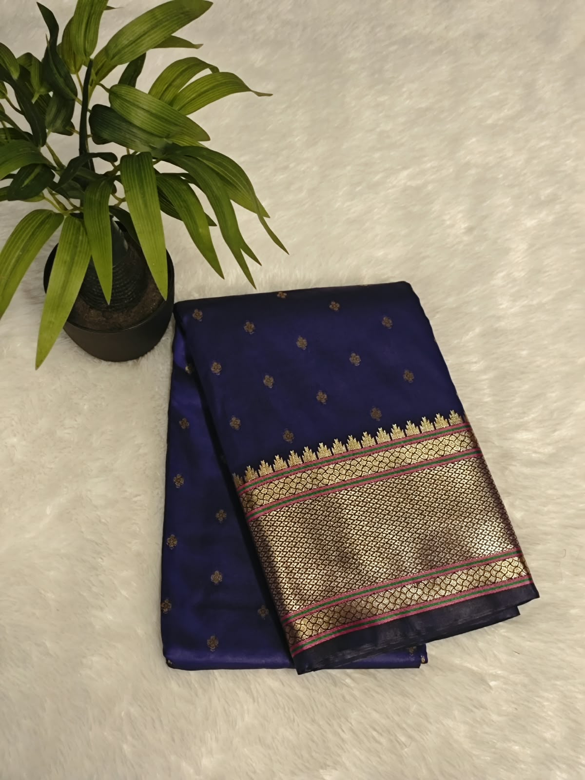 SAREES